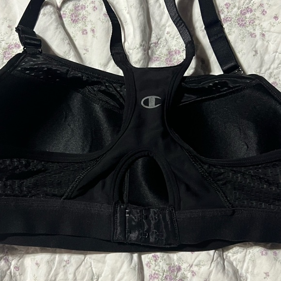 Champion Show-Off Sports Bra - Size M - Picture 2 of 4